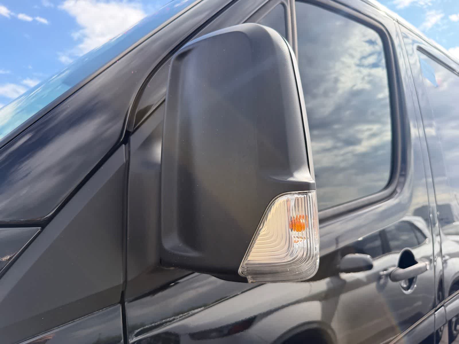 Thumbnail: 2015 Mercedes-Benz Sprinter - 17