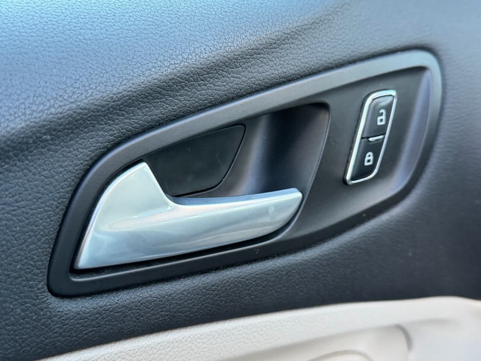 Thumbnail: 2014 Ford C-Max - 16