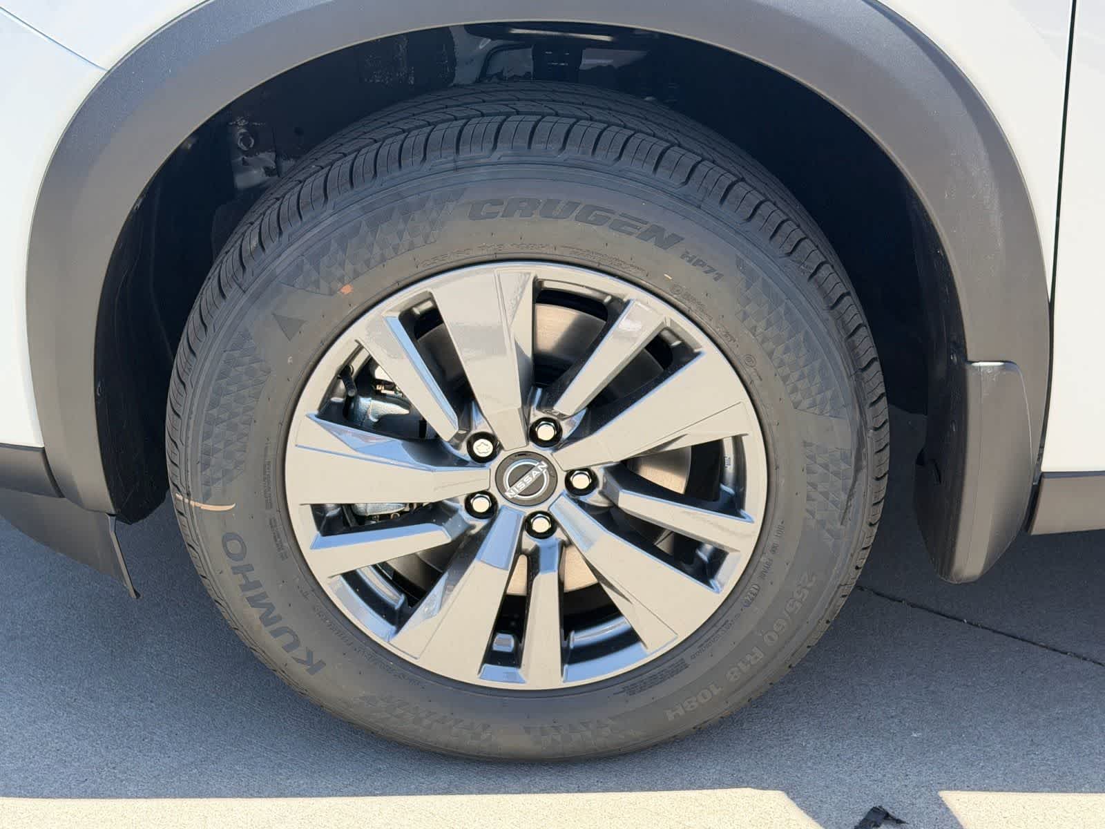 Thumbnail: 2026 Nissan Pathfinder - 10