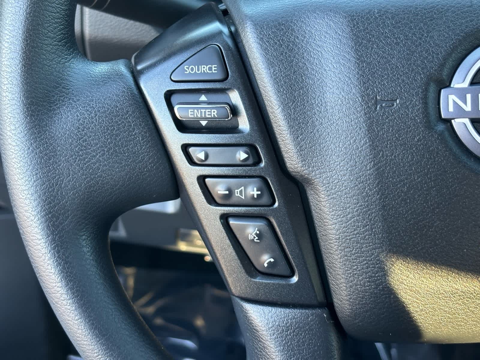 Thumbnail: 2022 Nissan Frontier - 20