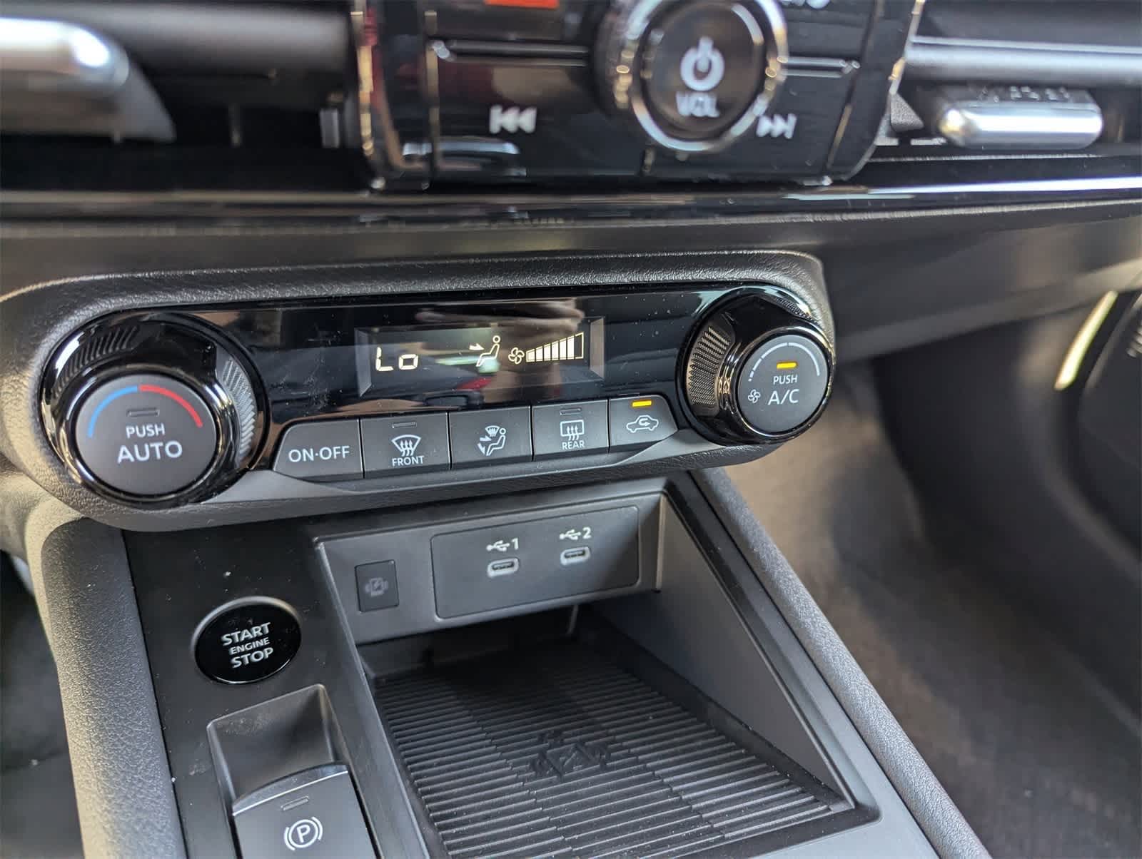 Thumbnail: 2026 Nissan Kicks - 23