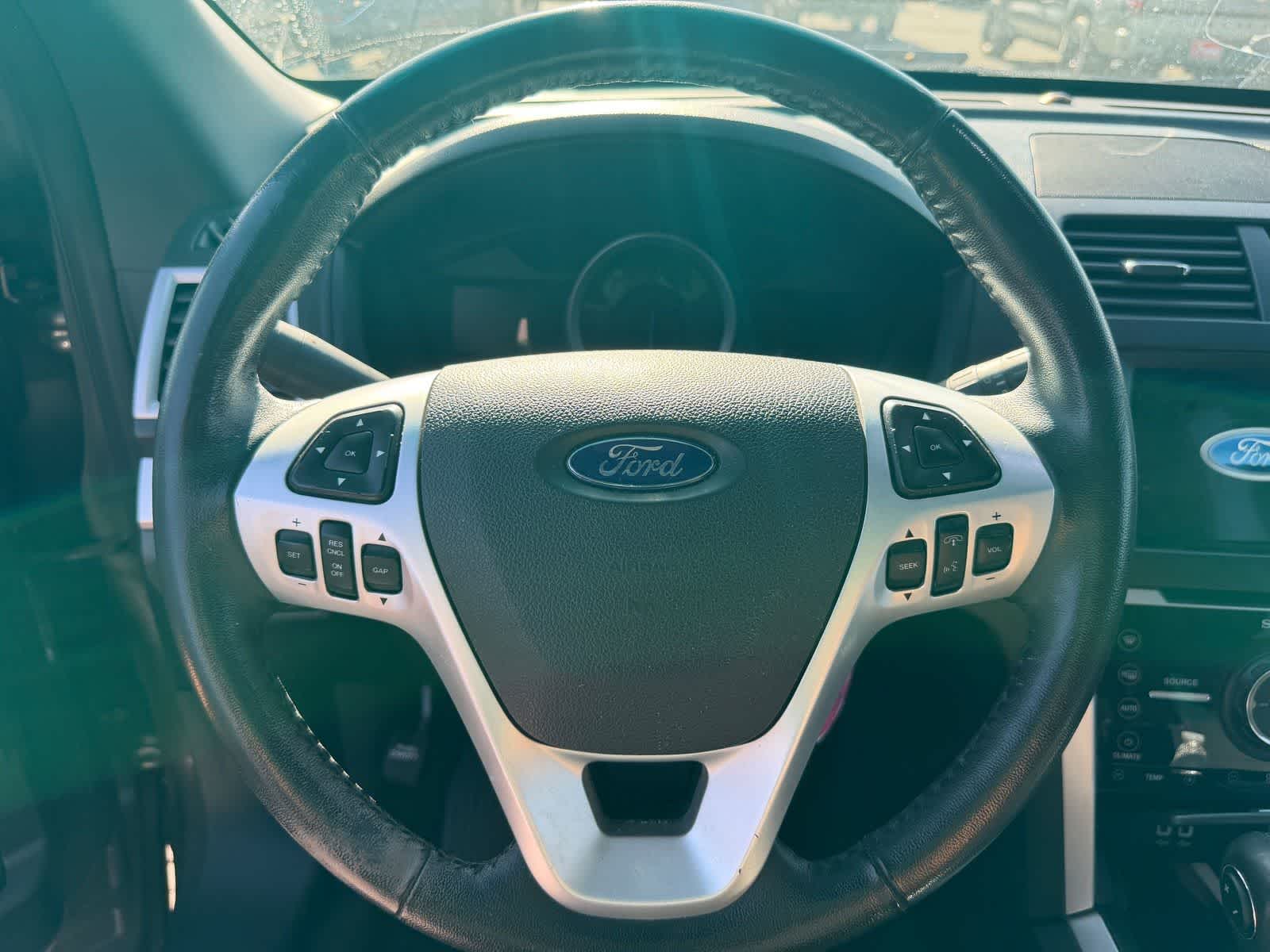 Thumbnail: 2011 Ford Explorer - 9