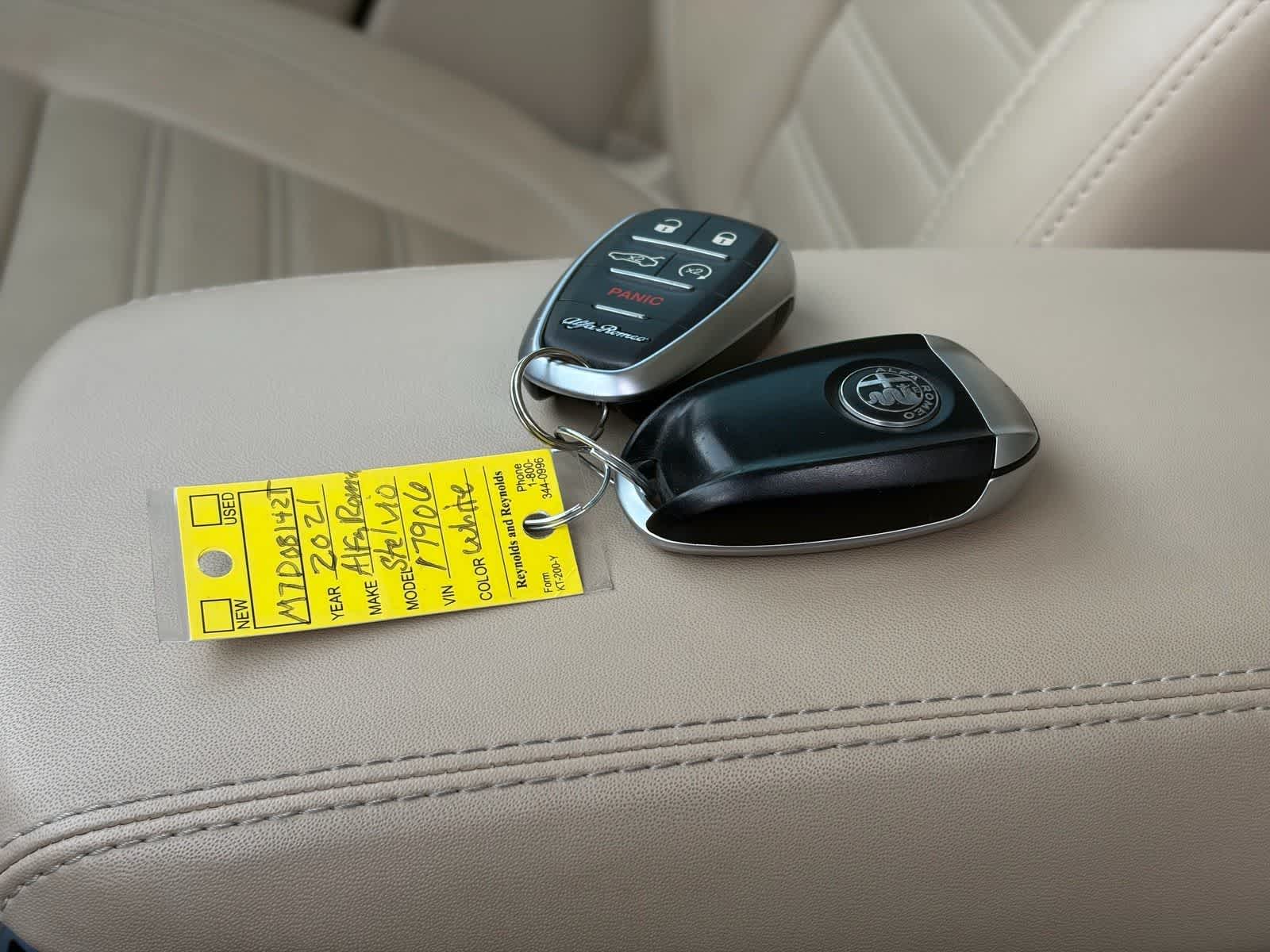 Thumbnail: 2021 Alfa Romeo Stelvio - 29