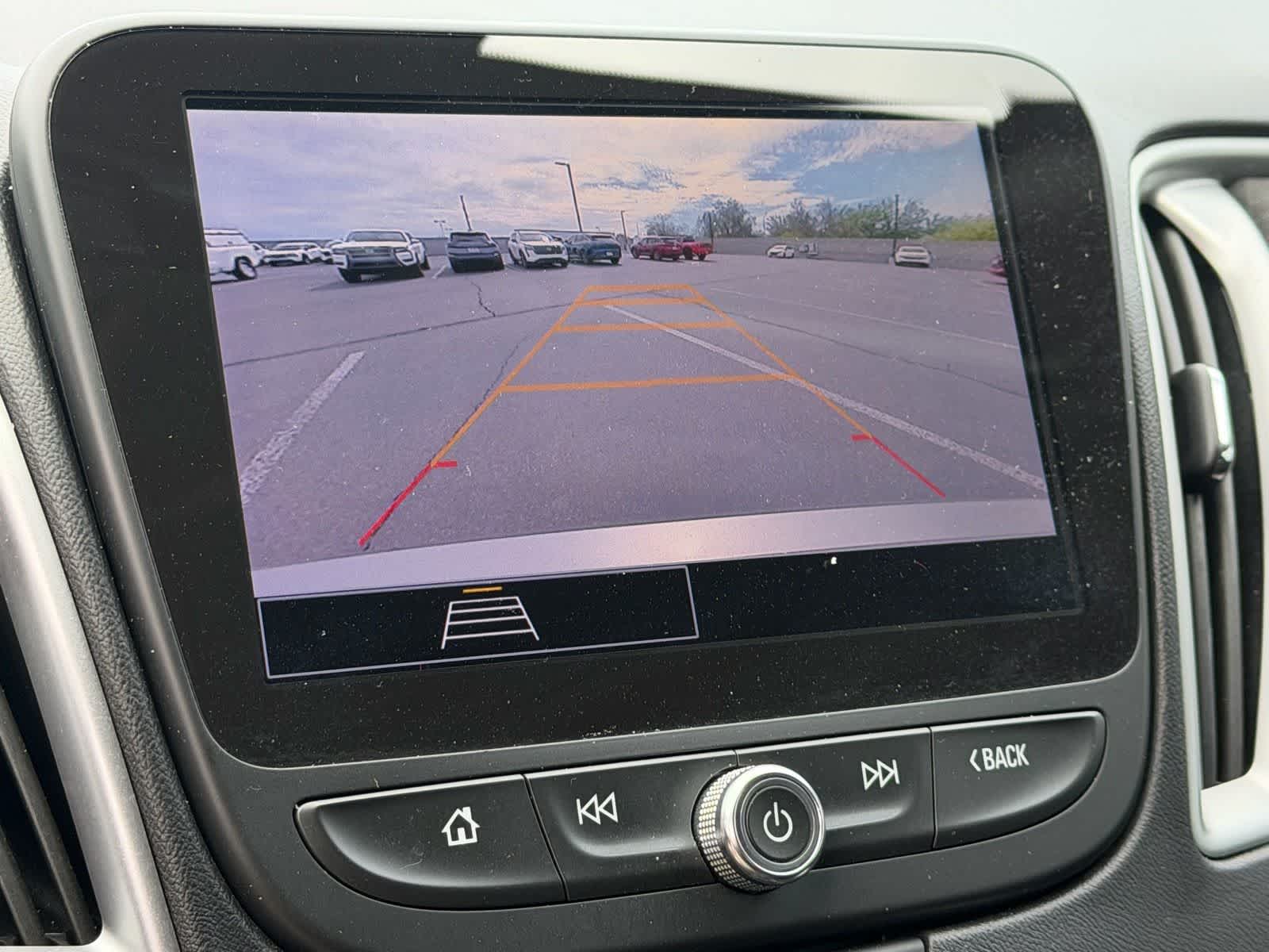 Thumbnail: 2024 Chevrolet Malibu - 25