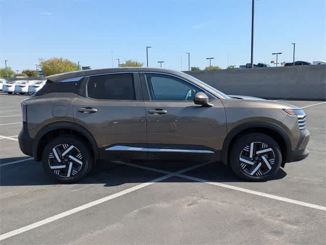 Thumbnail: 2025 Nissan Kicks - 7