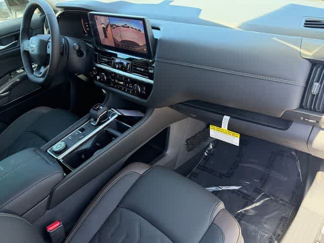 Thumbnail: 2026 Nissan Pathfinder - 10