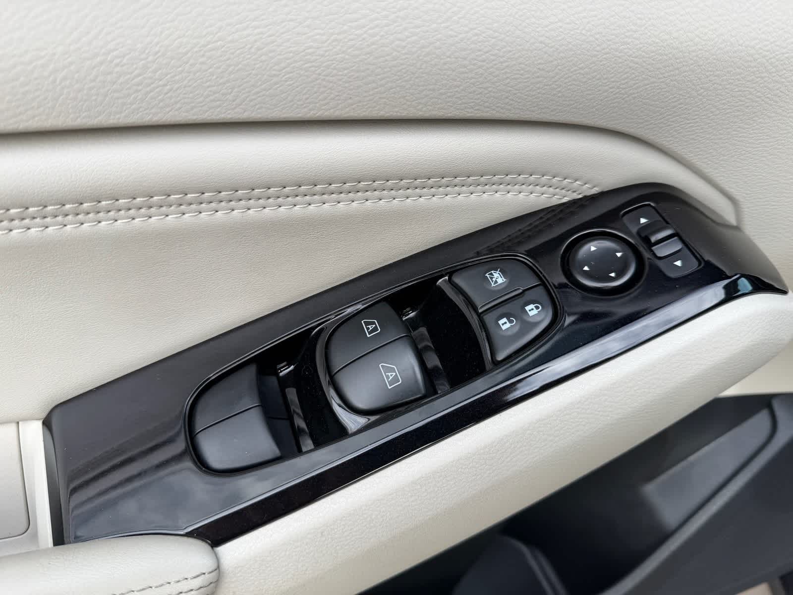 Thumbnail: 2022 Nissan Altima - 22