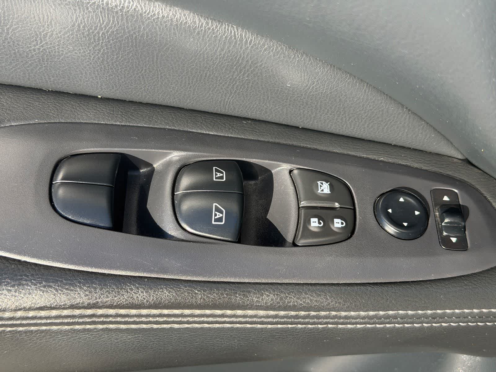 Thumbnail: 2020 Nissan Pathfinder - 13