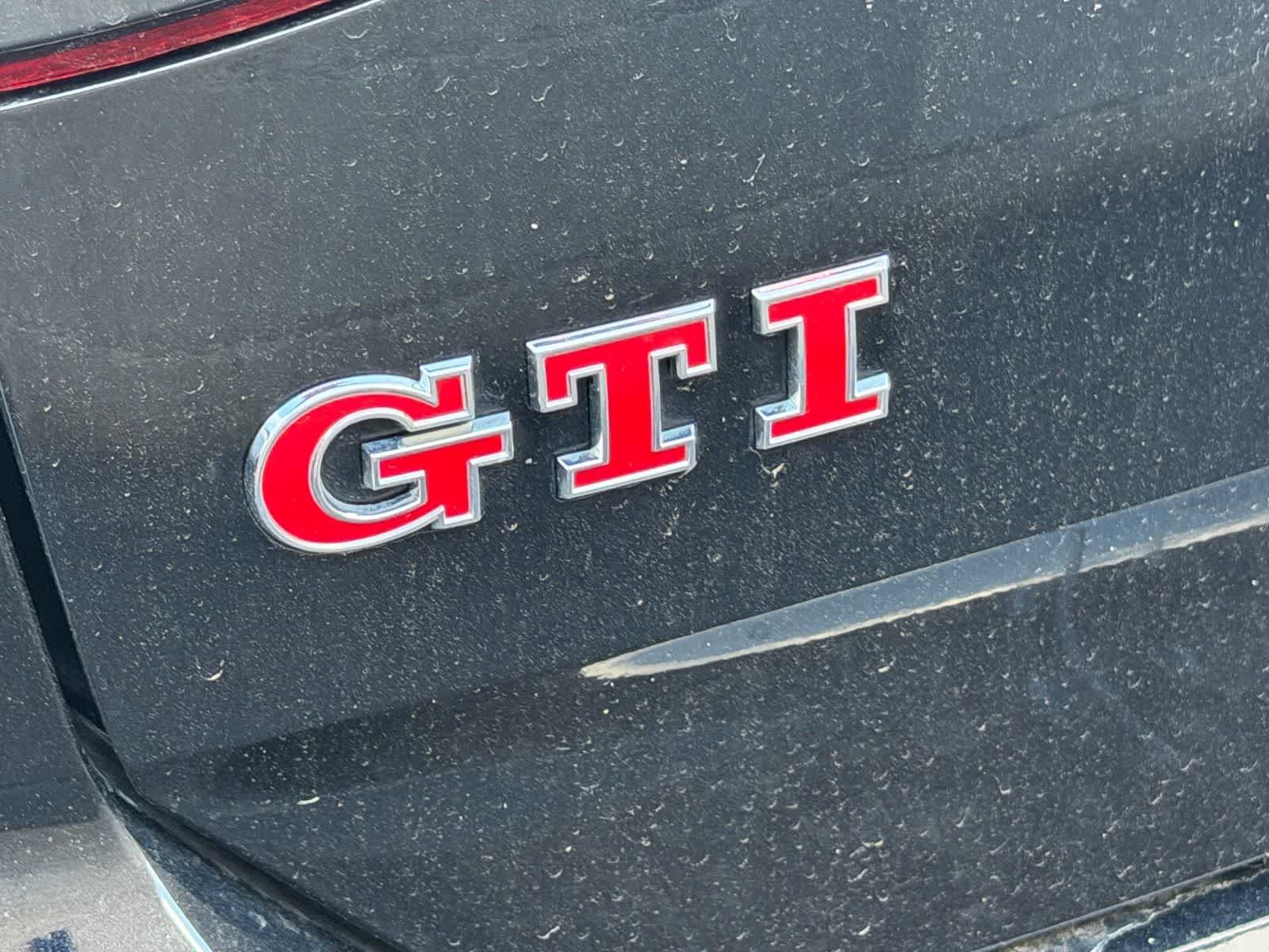 Thumbnail: 2019 Volkswagen Golf - 15