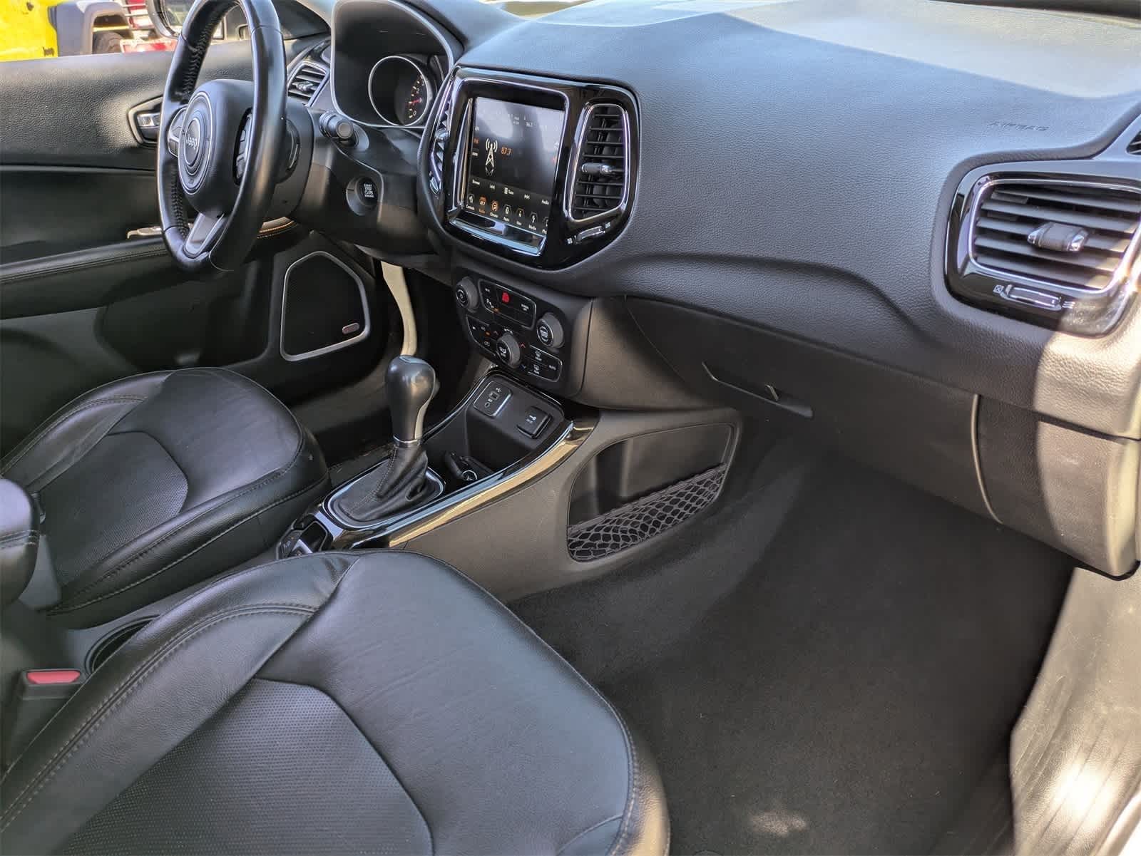 Thumbnail: 2018 Jeep Compass - 14