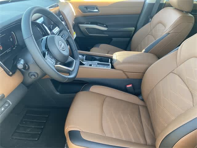 Thumbnail: 2025 Nissan Pathfinder - 16