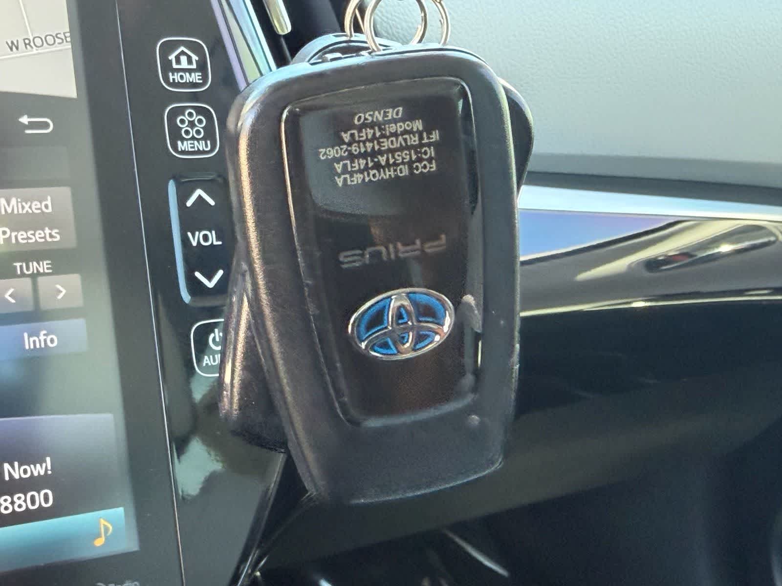 Thumbnail: 2021 Toyota Prius - 28
