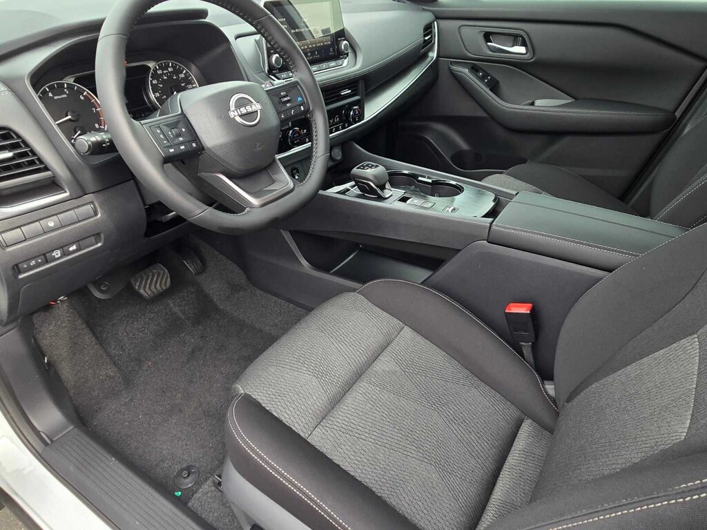 New 2026 Nissan Rogue SV SUV