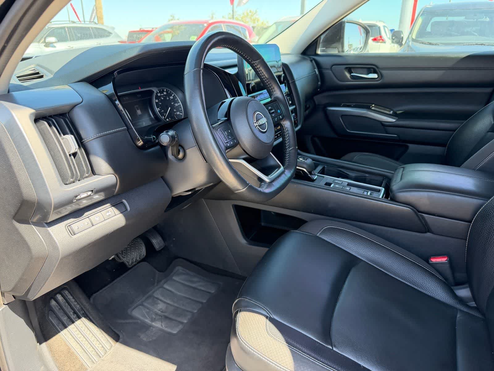 Thumbnail: 2022 Nissan Pathfinder - 2