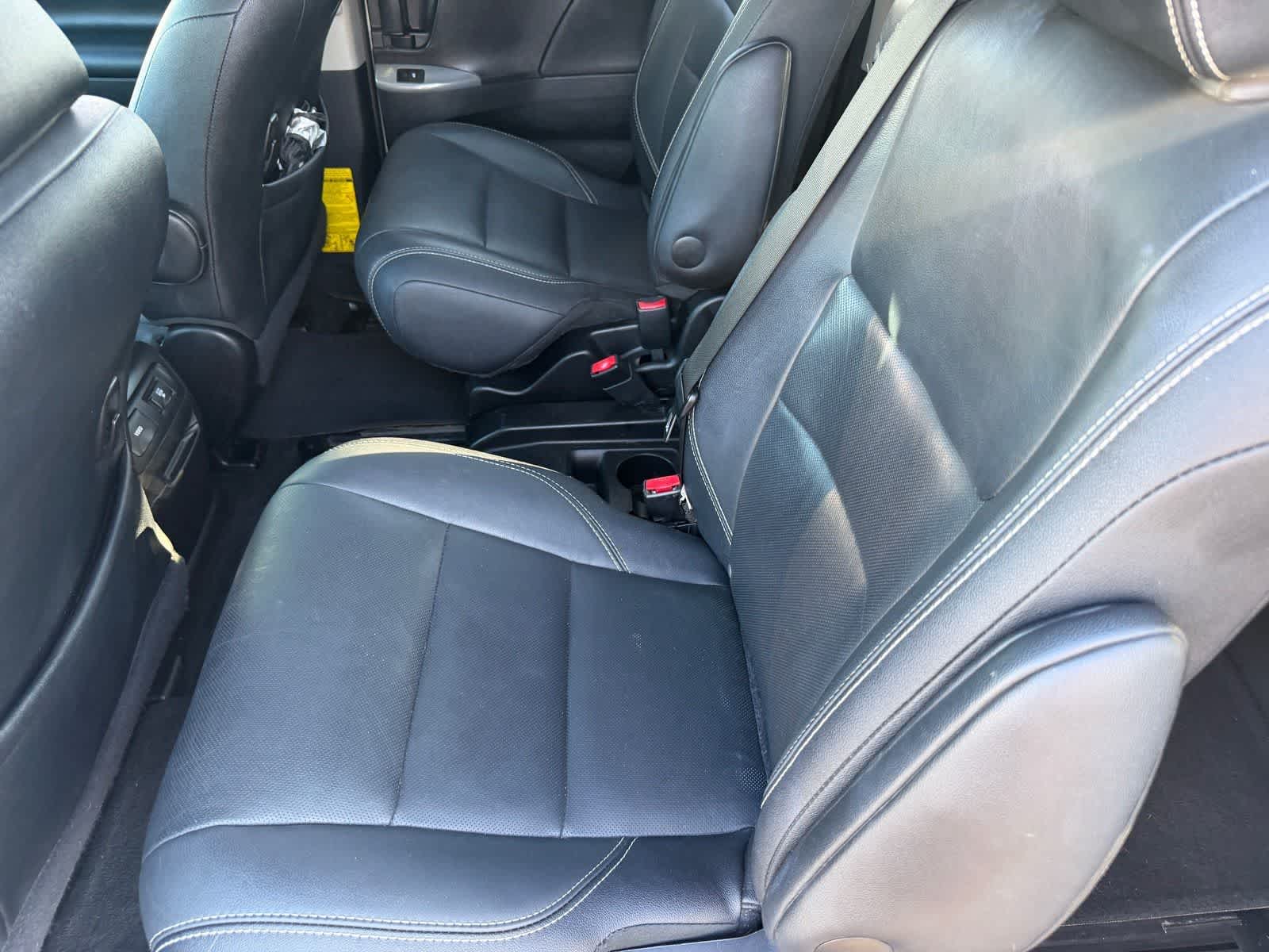 Thumbnail: 2015 Toyota Sienna - 13