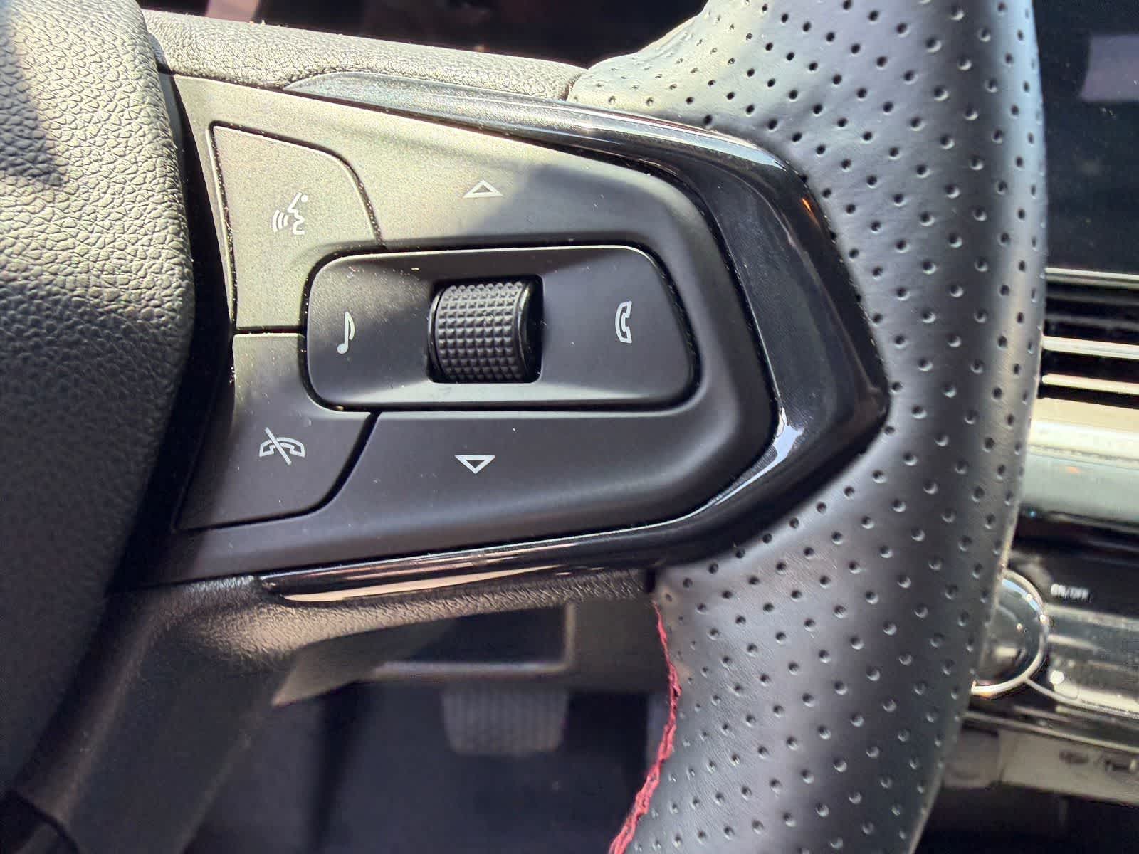 Thumbnail: 2024 Chevrolet Trax - 8