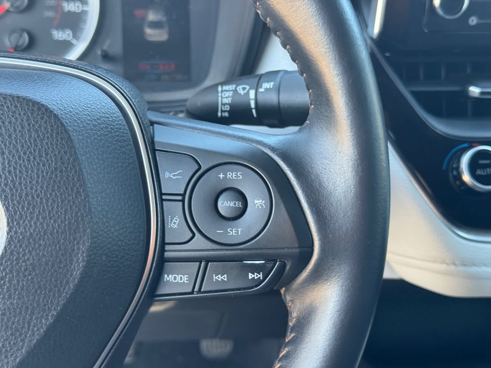 Thumbnail: 2021 Toyota Corolla - 22