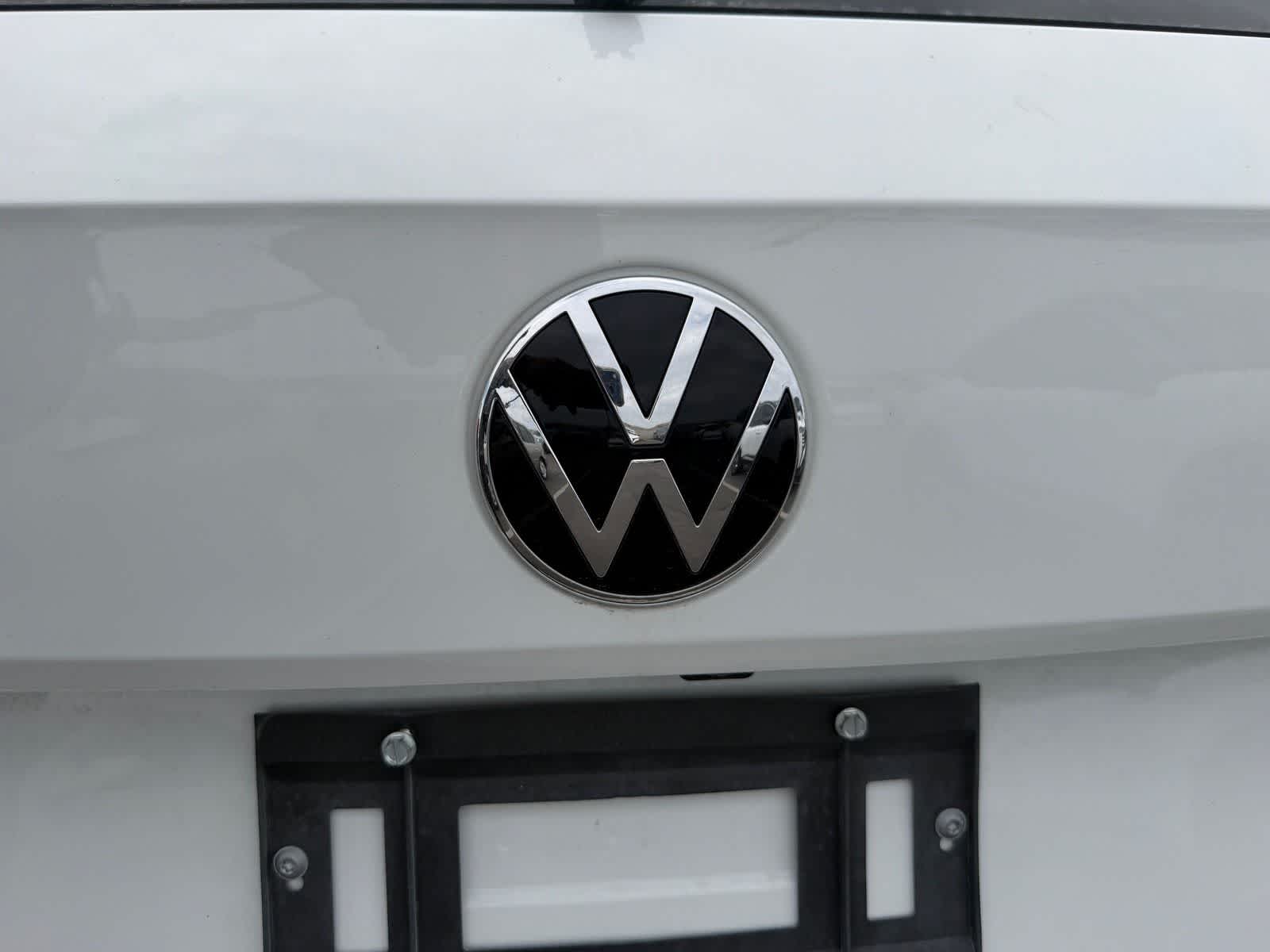 Thumbnail: 2022 Volkswagen Taos - 18