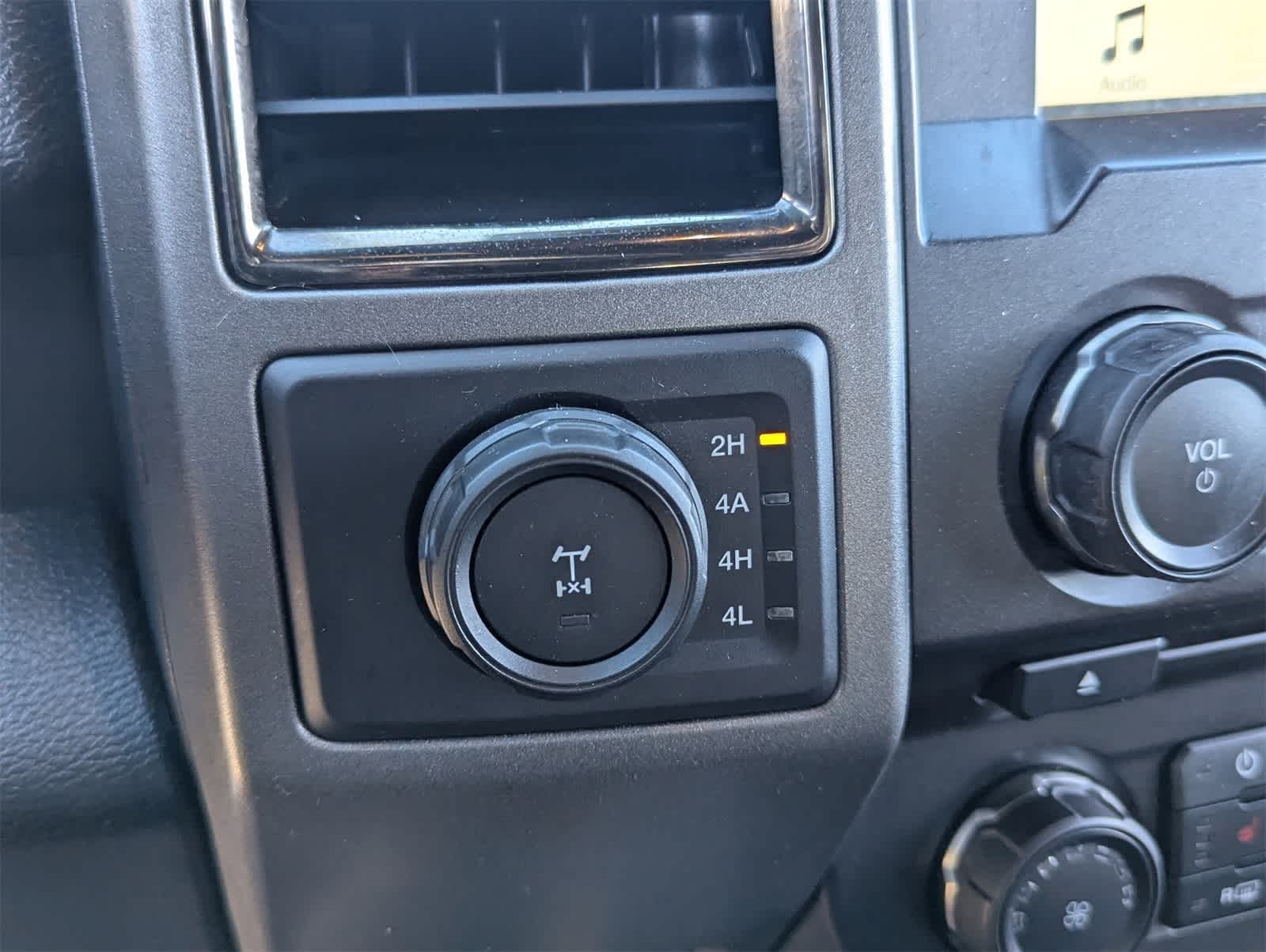 Thumbnail: 2018 Ford F-150 - 30