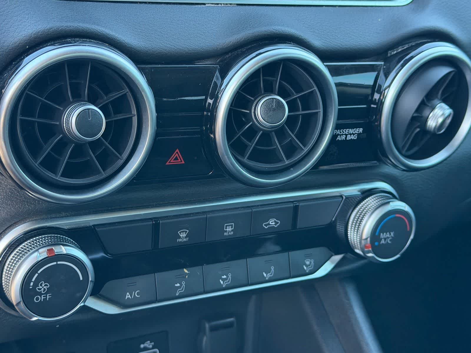 Thumbnail: 2024 Nissan Sentra - 9