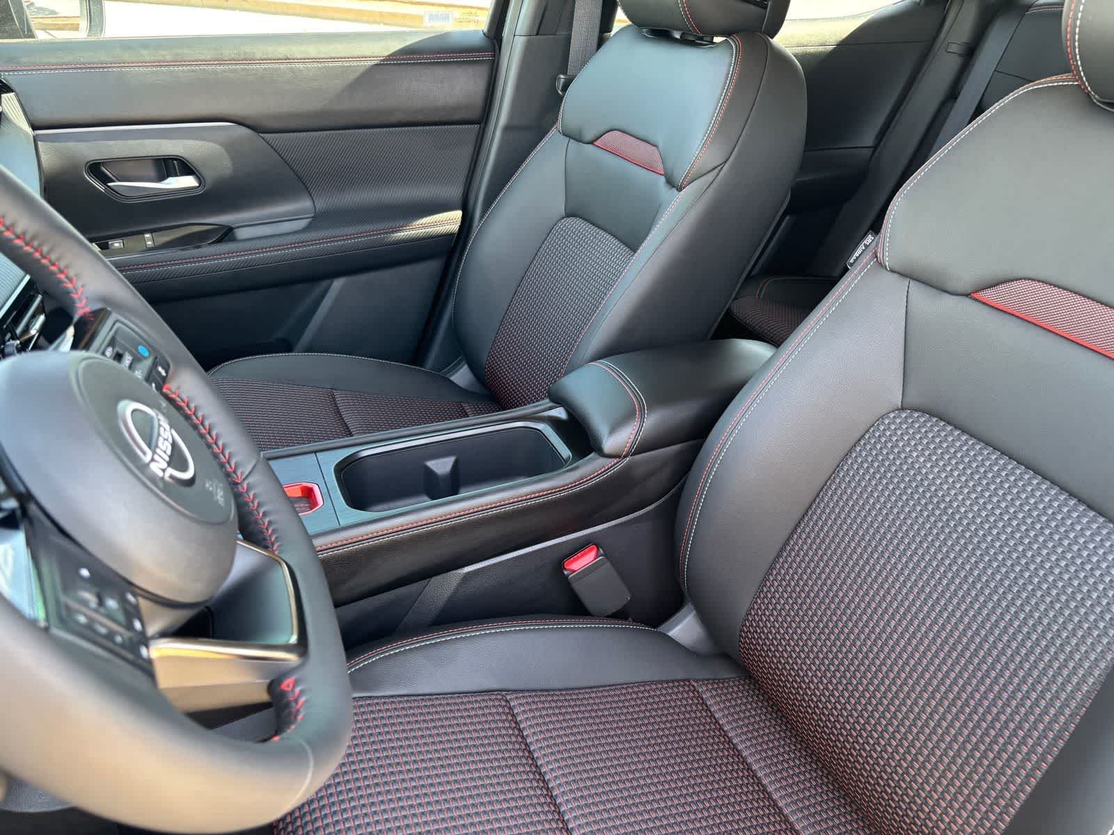 Thumbnail: 2026 Nissan Kicks - 16