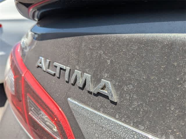 Thumbnail: 2017 Nissan Altima - 8
