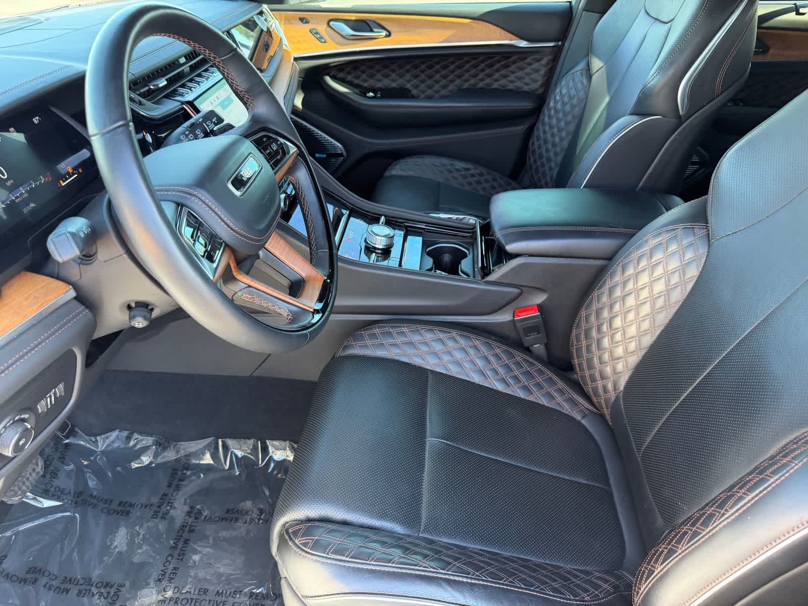 Thumbnail: 2023 Jeep Grand Cherokee - 12