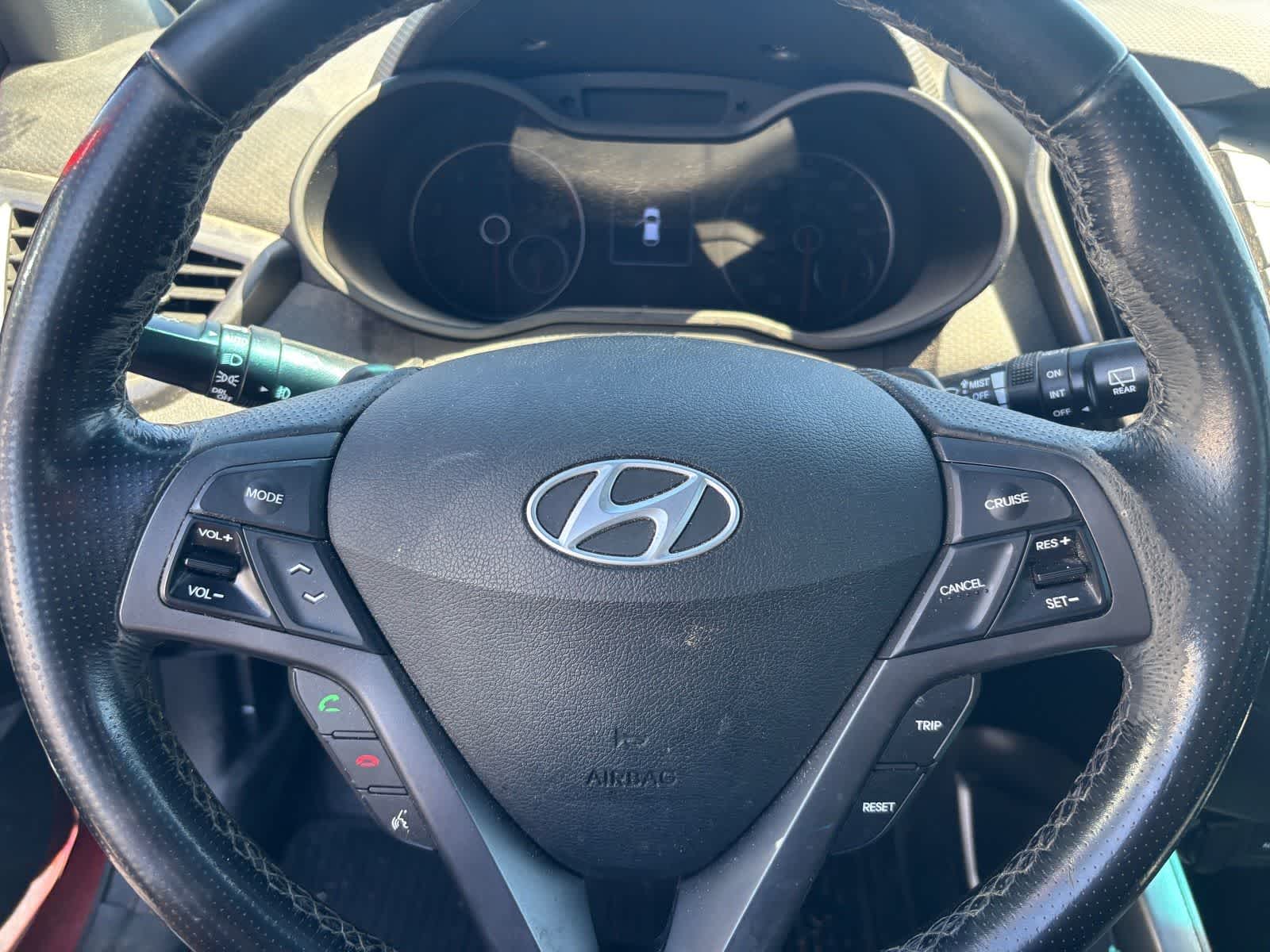 Thumbnail: 2017 Hyundai Veloster - 15