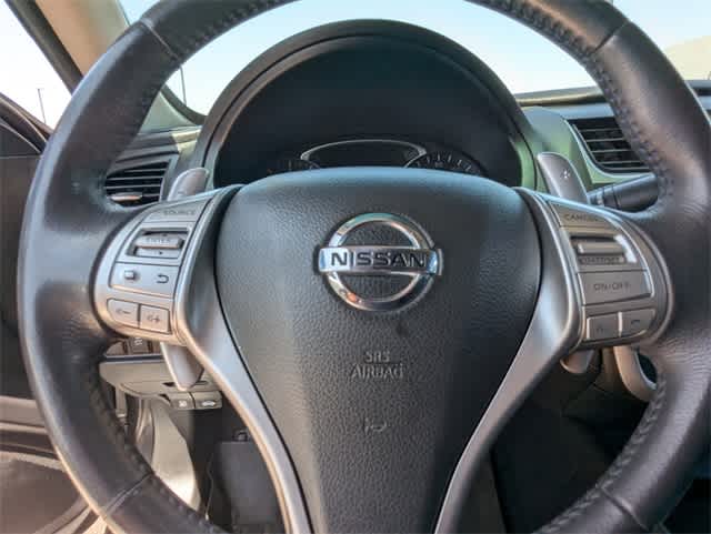 Thumbnail: 2017 Nissan Altima - 19