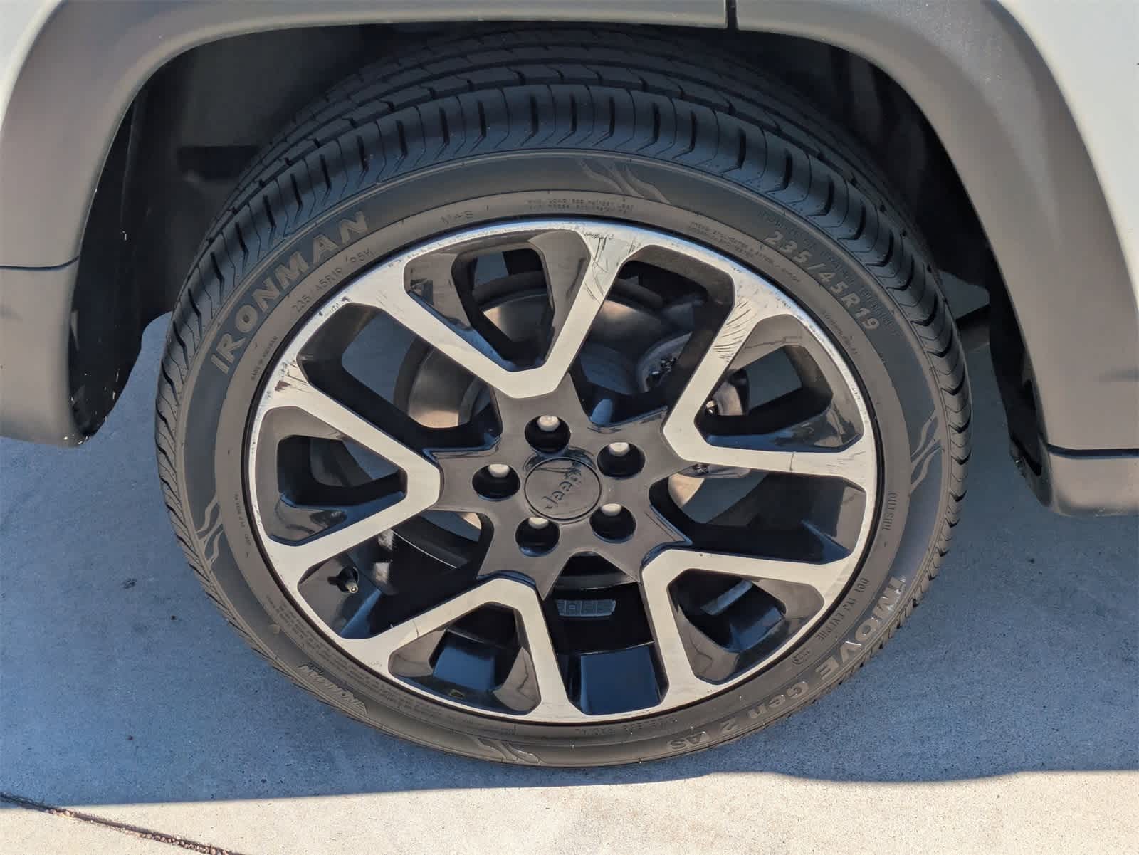 Thumbnail: 2018 Jeep Compass - 10