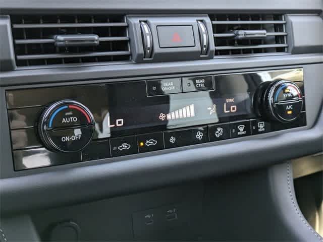 Thumbnail: 2024 Nissan Pathfinder - 18