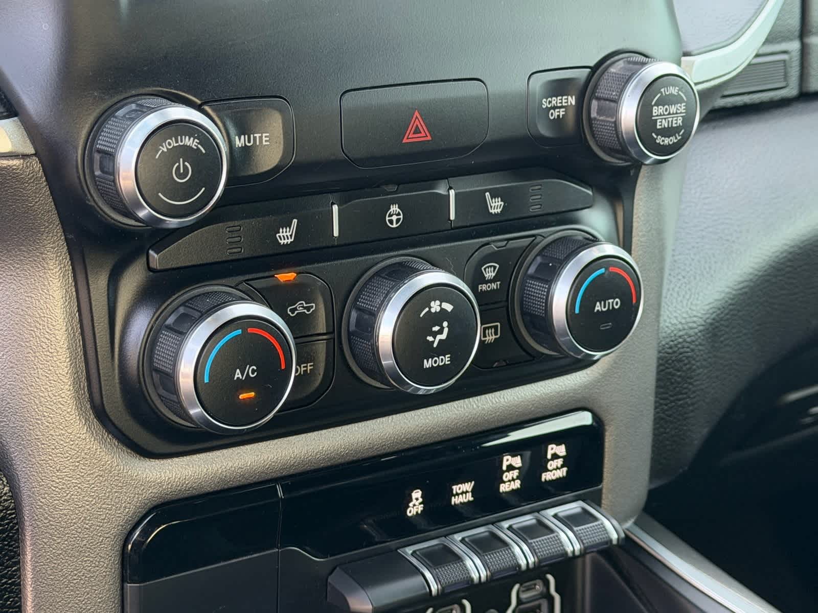 Thumbnail: 2019 RAM 1500 - 24