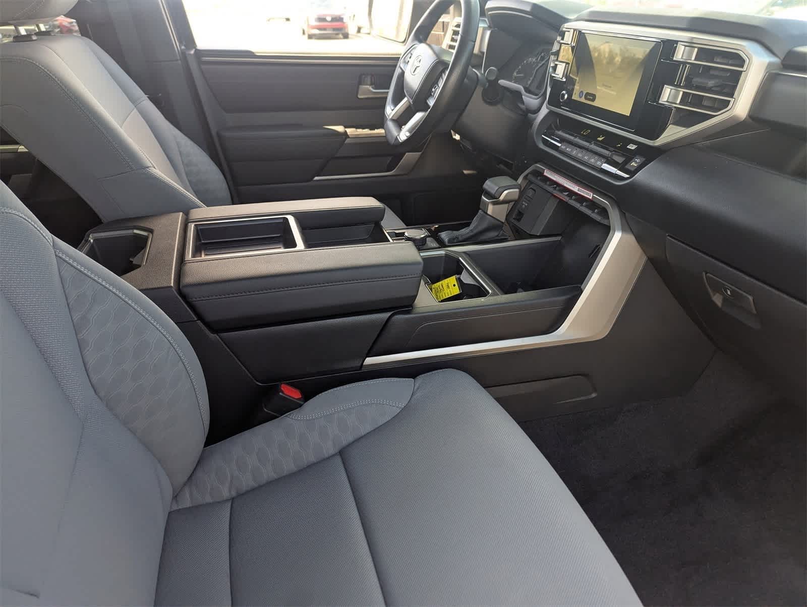 Thumbnail: 2025 Toyota Tundra - 13