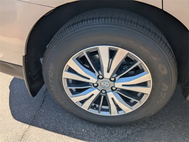 Thumbnail: 2020 Nissan Pathfinder - 16