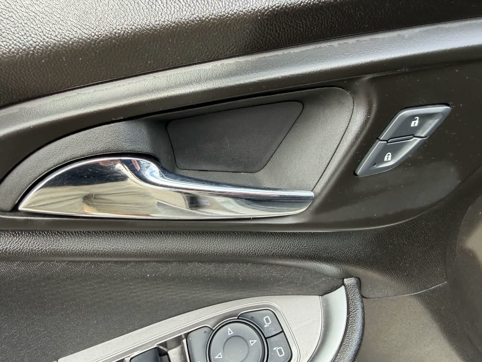 Thumbnail: 2024 Chevrolet Malibu - 21