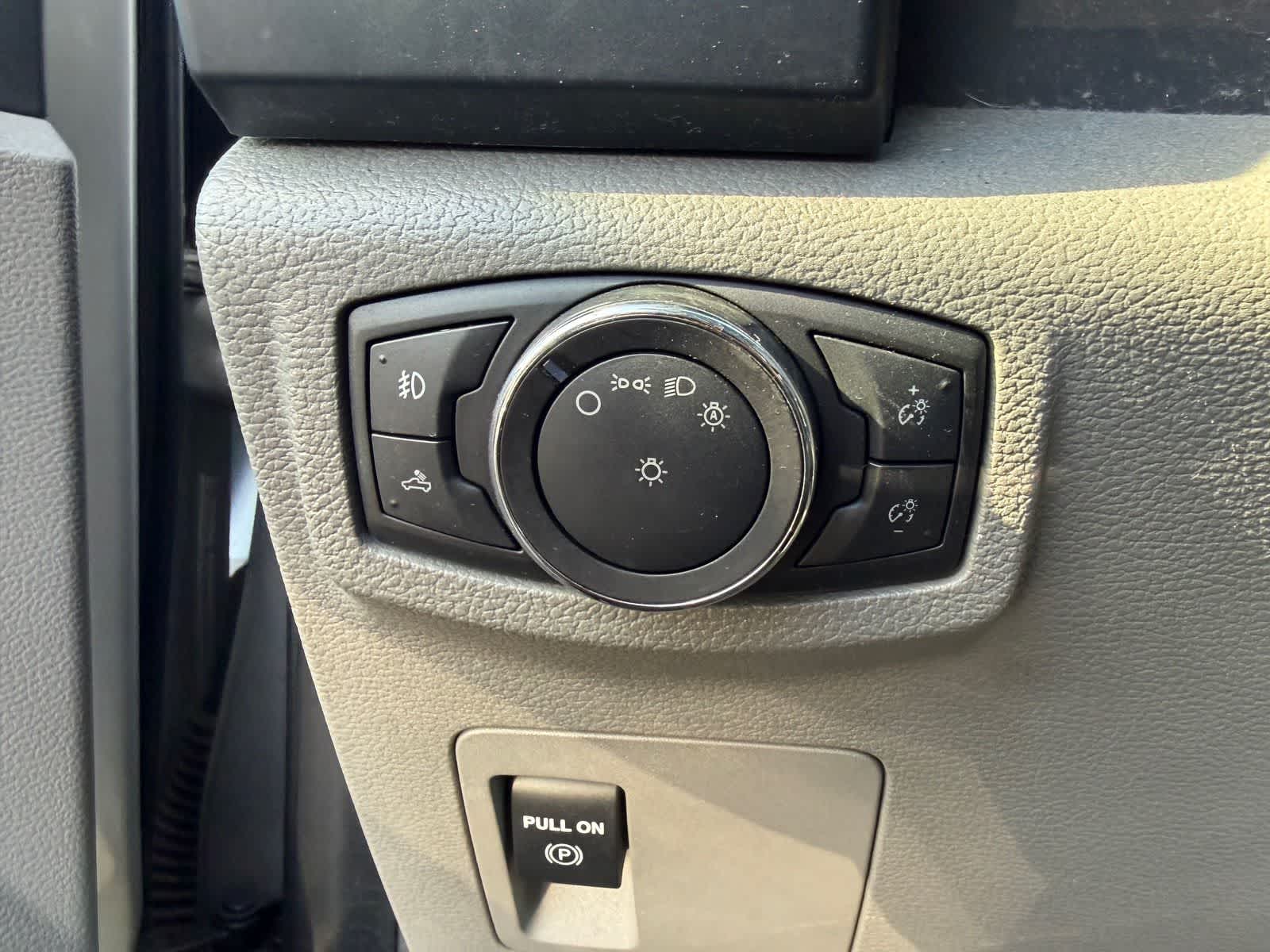 Thumbnail: 2016 Ford F-150 - 8