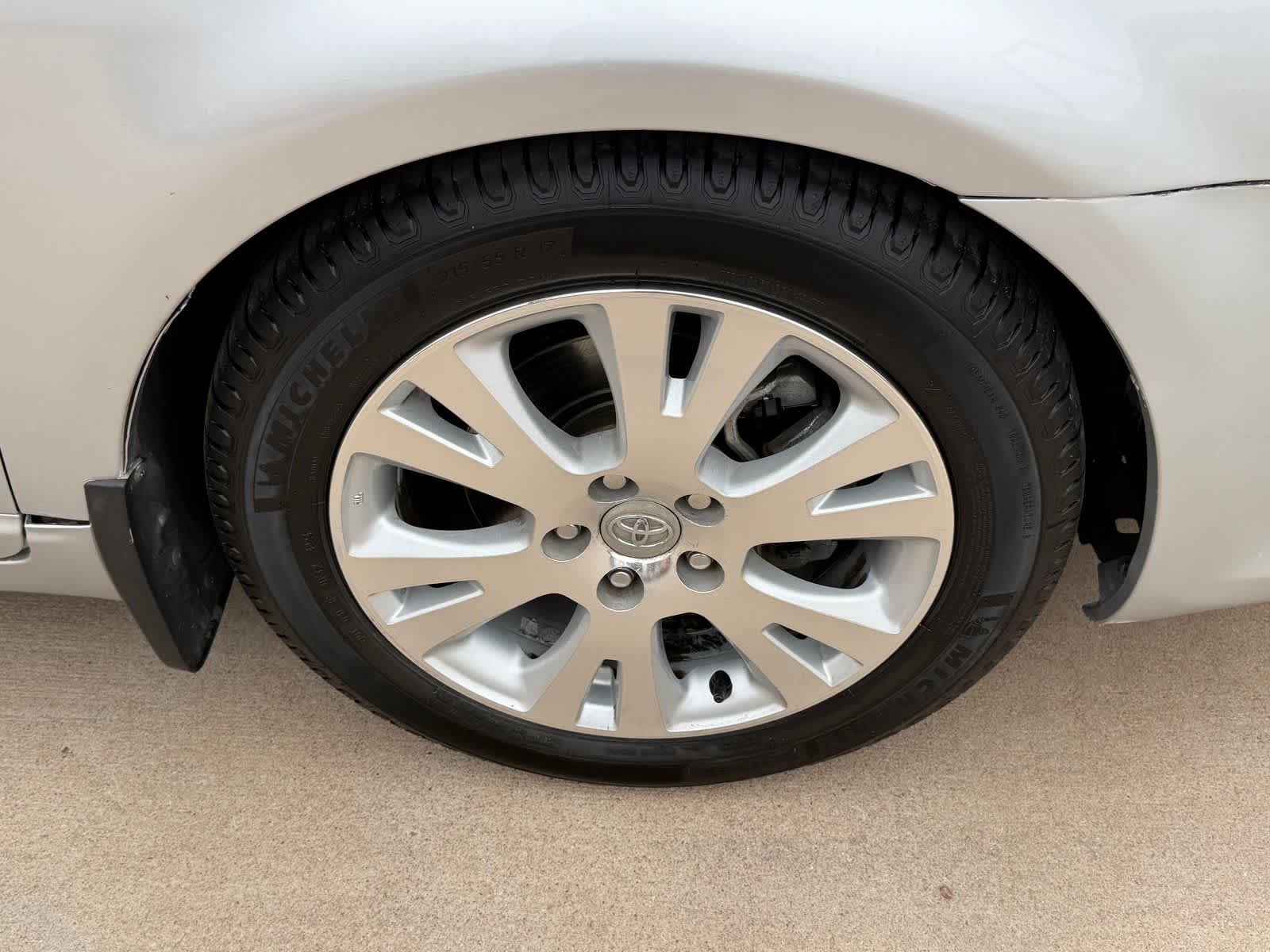 Thumbnail: 2008 Toyota Avalon - 10