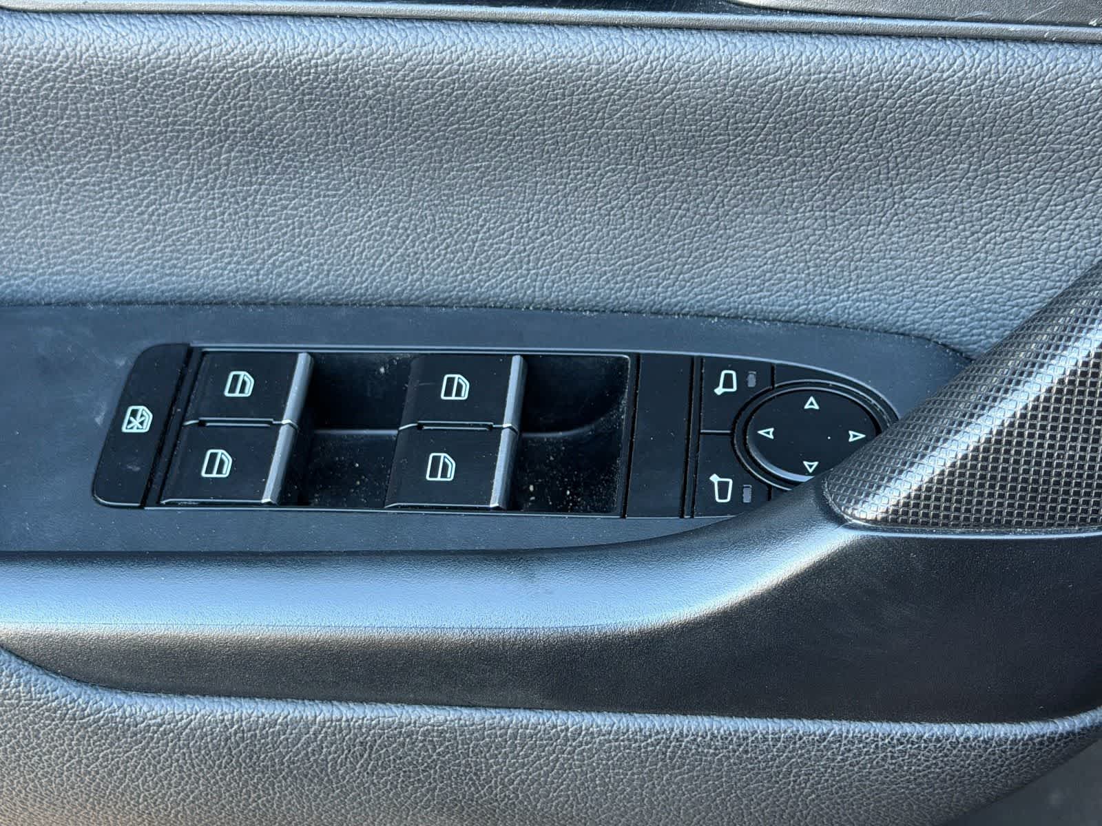 Thumbnail: 2025 Mazda CX-50 - 6