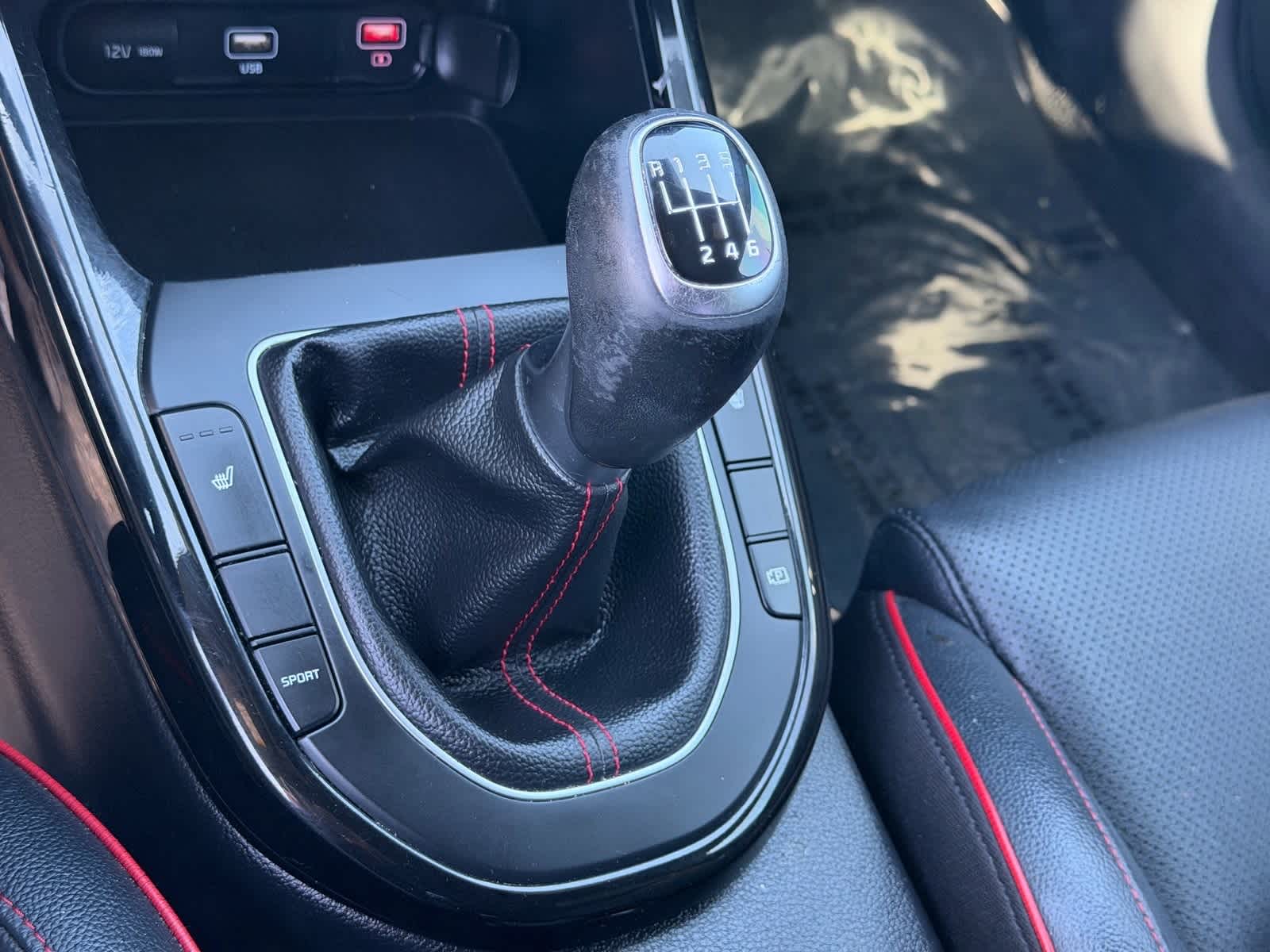 Thumbnail: 2023 Kia Forte - 25