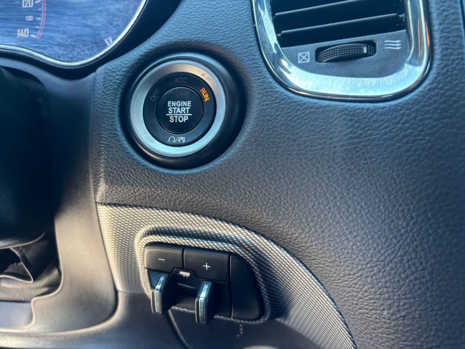 Thumbnail: 2019 Dodge Durango - 24