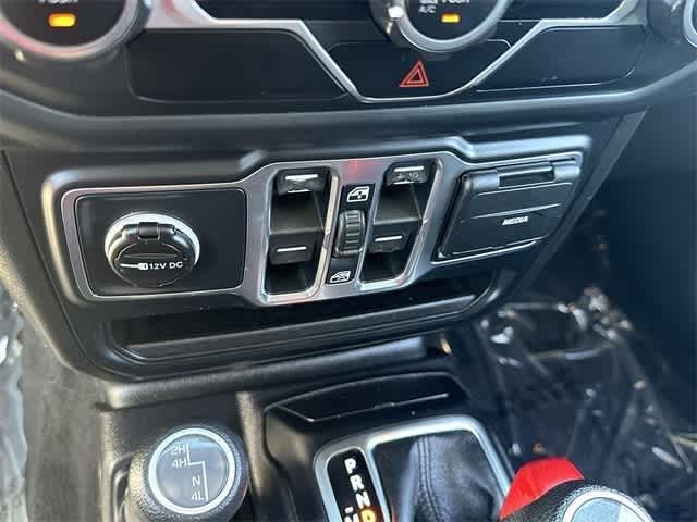 Thumbnail: 2019 Jeep Wrangler - 29