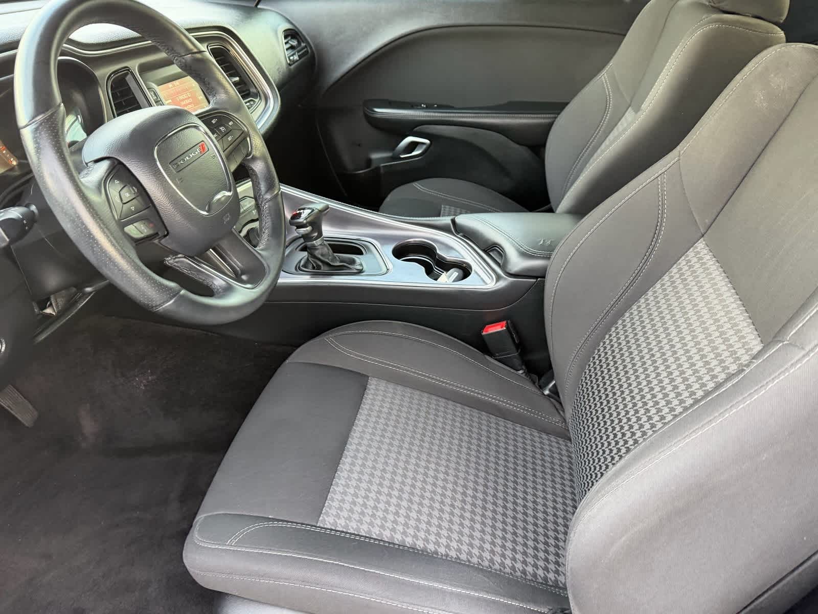 Thumbnail: 2017 Dodge Challenger - 17