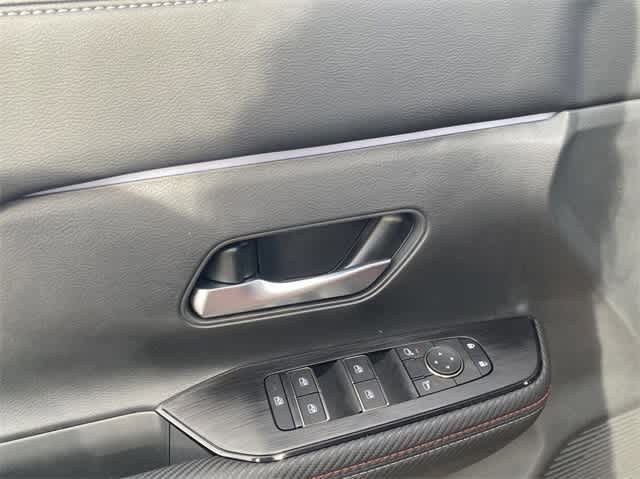 Thumbnail: 2025 Nissan Kicks - 19