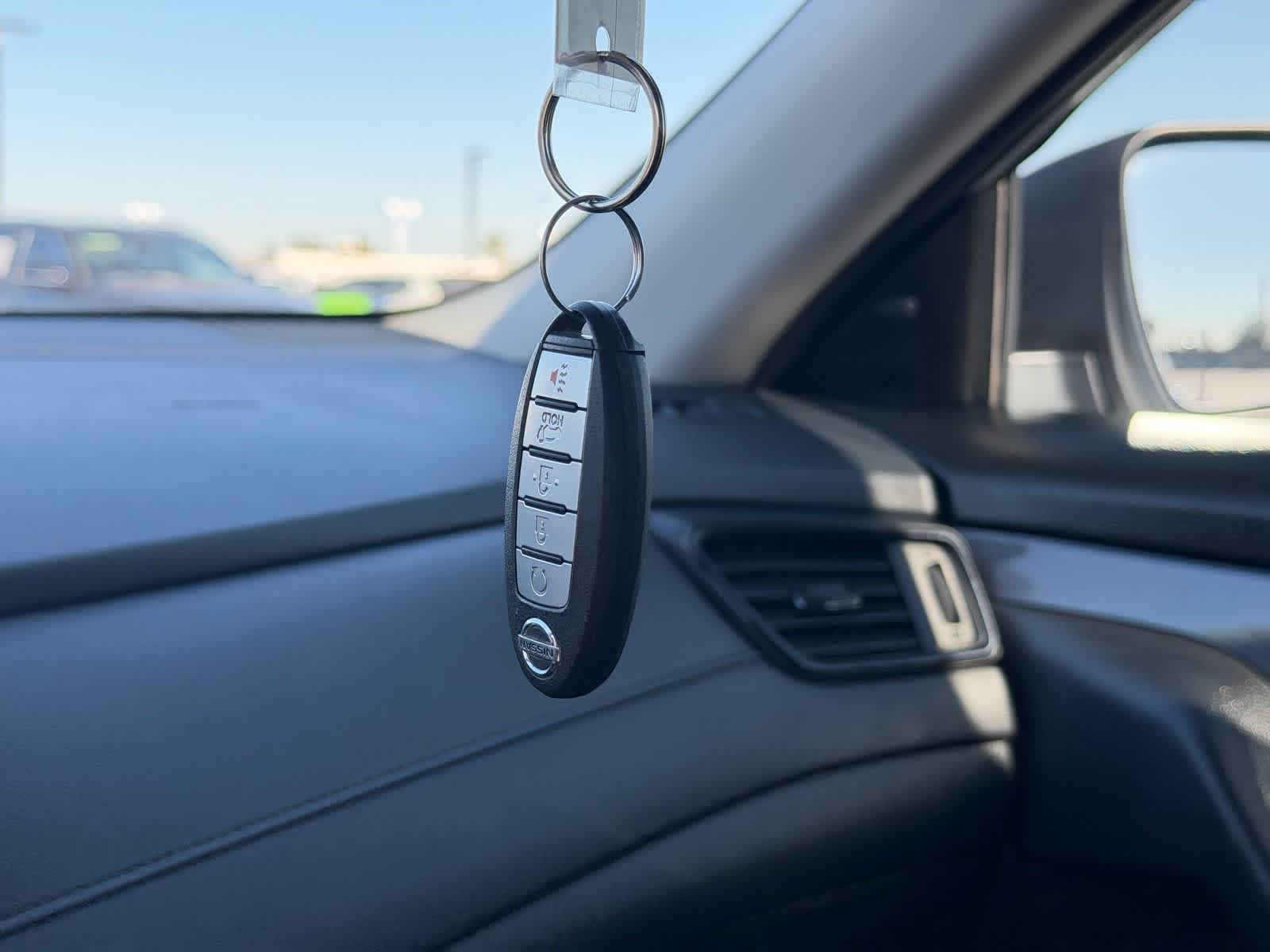 Thumbnail: 2019 Nissan Rogue - 26