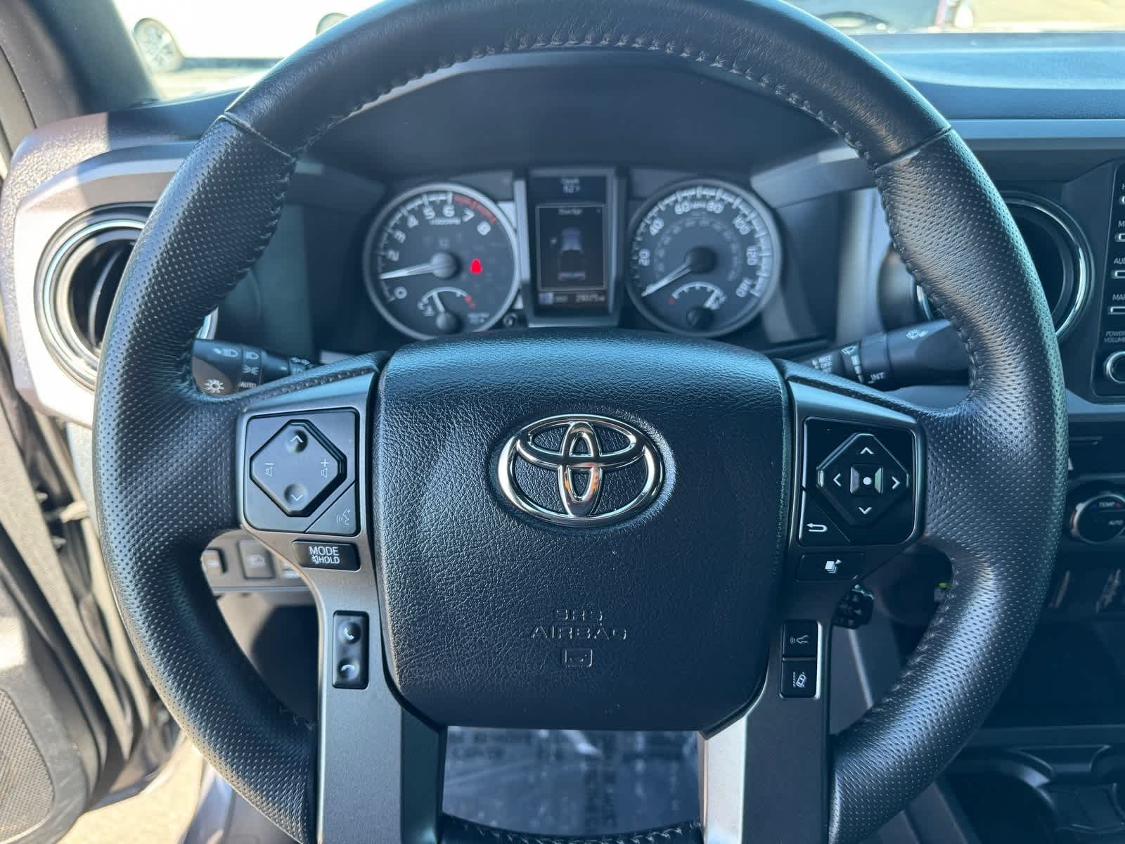 Thumbnail: 2023 Toyota Tacoma - 20