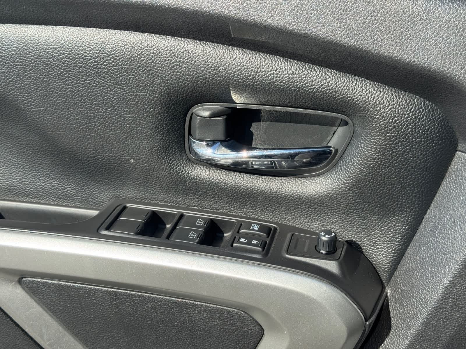 Thumbnail: 2021 Nissan Titan - 17