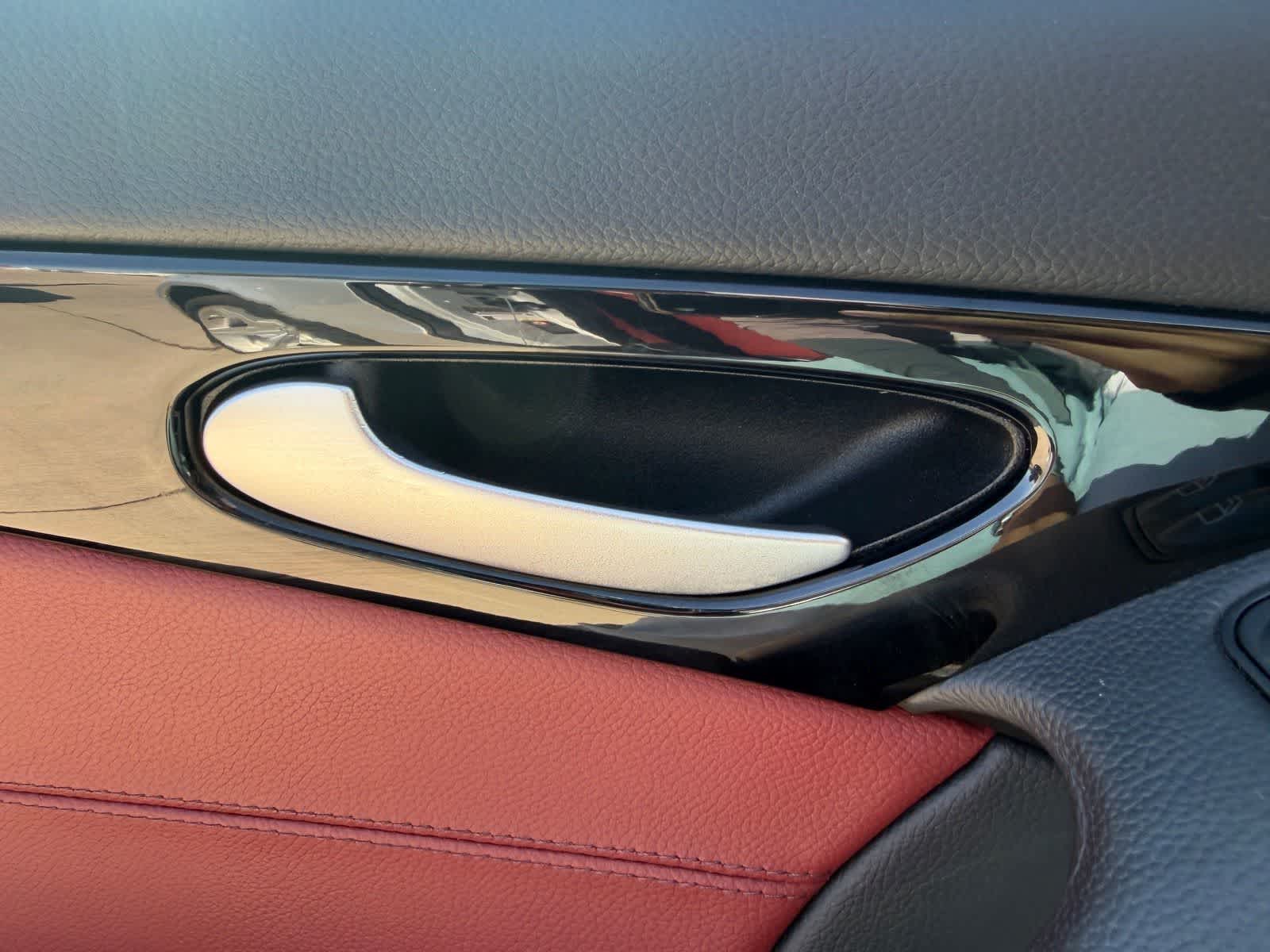 Thumbnail: 2009 Mercedes-Benz SL-Class - 13