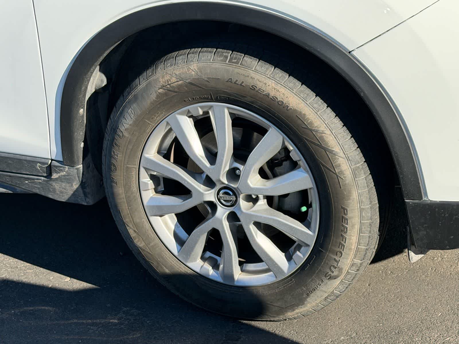 Thumbnail: 2020 Nissan Rogue - 6