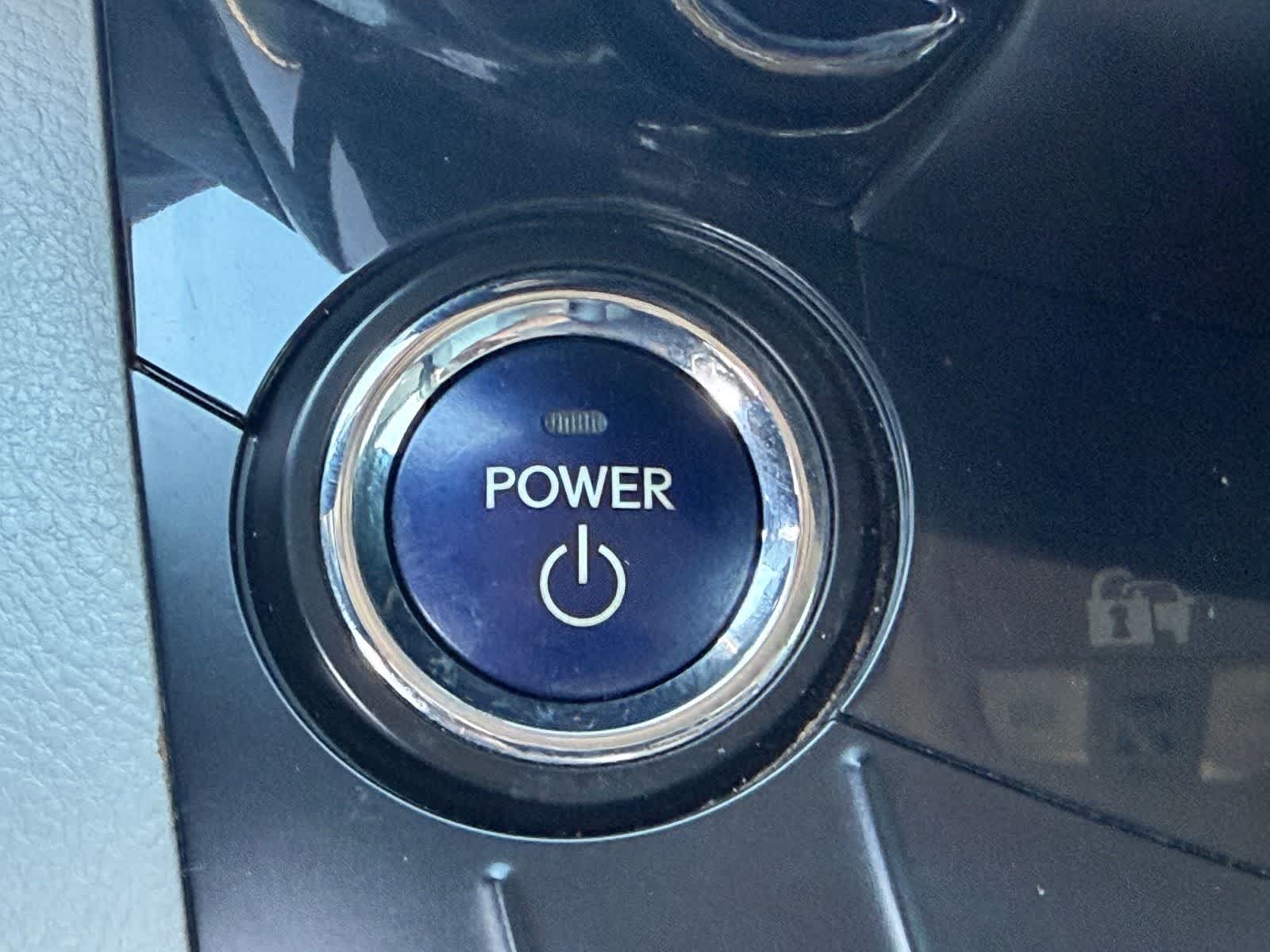 Thumbnail: 2014 Toyota RAV4 - 24