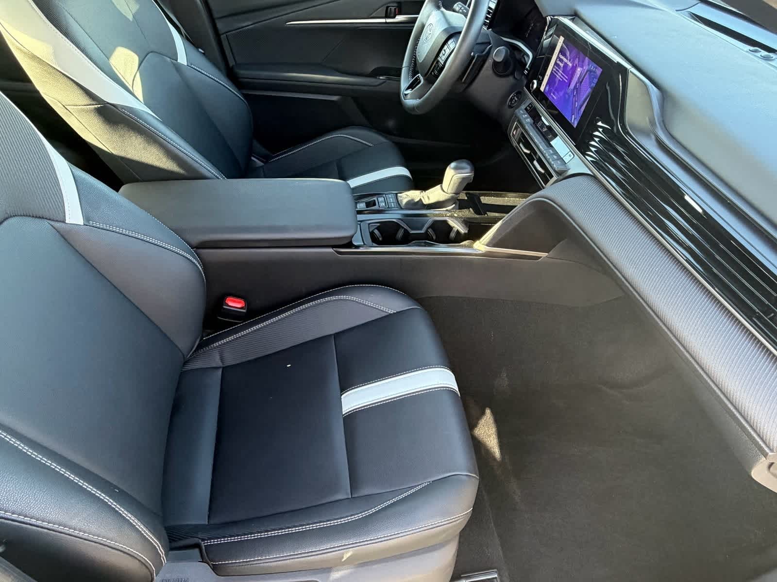 Thumbnail: 2025 Toyota Camry - 12